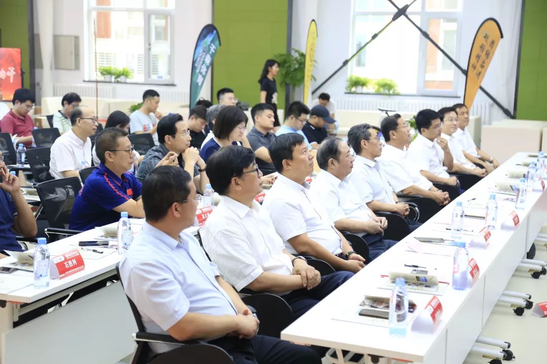 比赛背后：组委会如何筹备盛大赛事的简单介绍