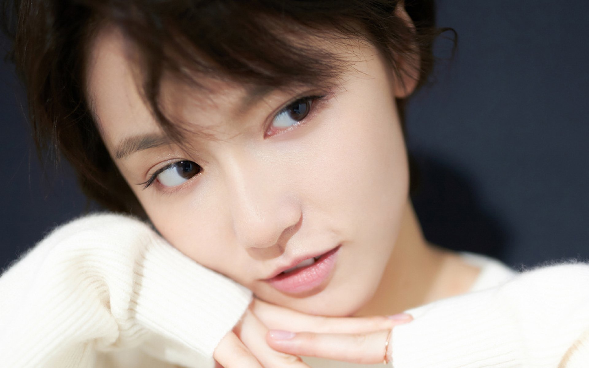 水球比赛突尼斯女将强硬防守，女子水球出线